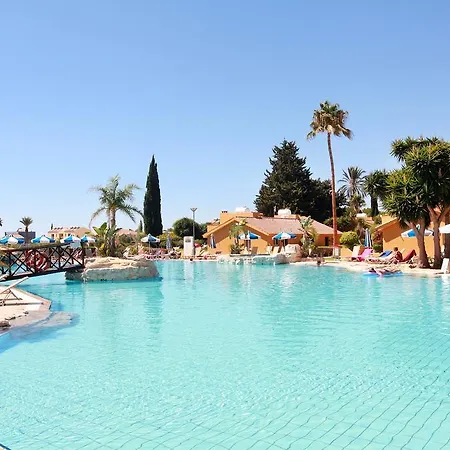 Апарт-отель Makronisos Village 3*