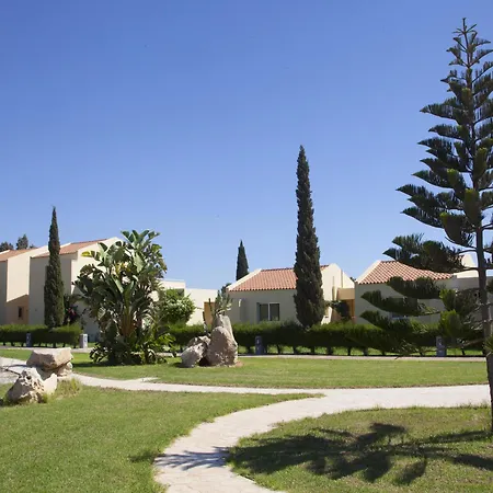 Апарт-отель Makronisos Village Айя-Напа