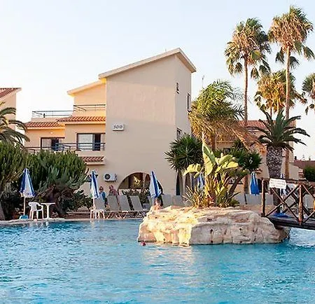 Апарт-отель Makronisos Village 3*