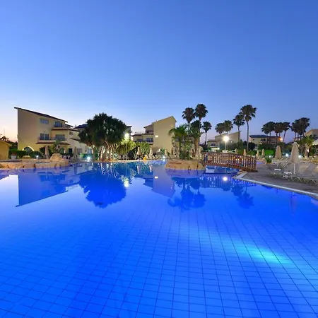 Апарт-отель Makronisos Village 3*