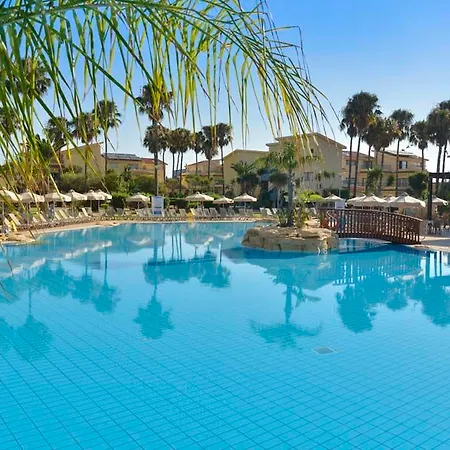 Makronisos Village 3*